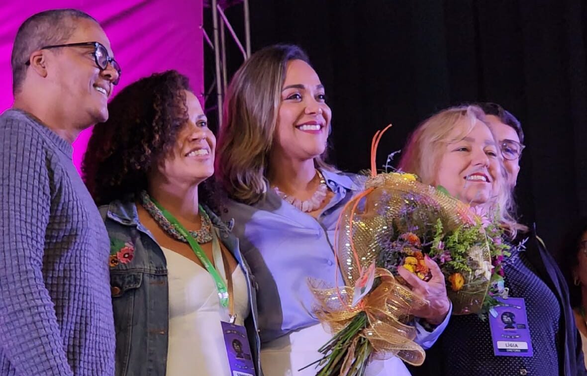 IV Congresso do Simmp foi realizado com debates sobre organização política e desafios do trabalho docente. Votação de reforma estatutária e transição na diretoria marcaram o segundo dia
