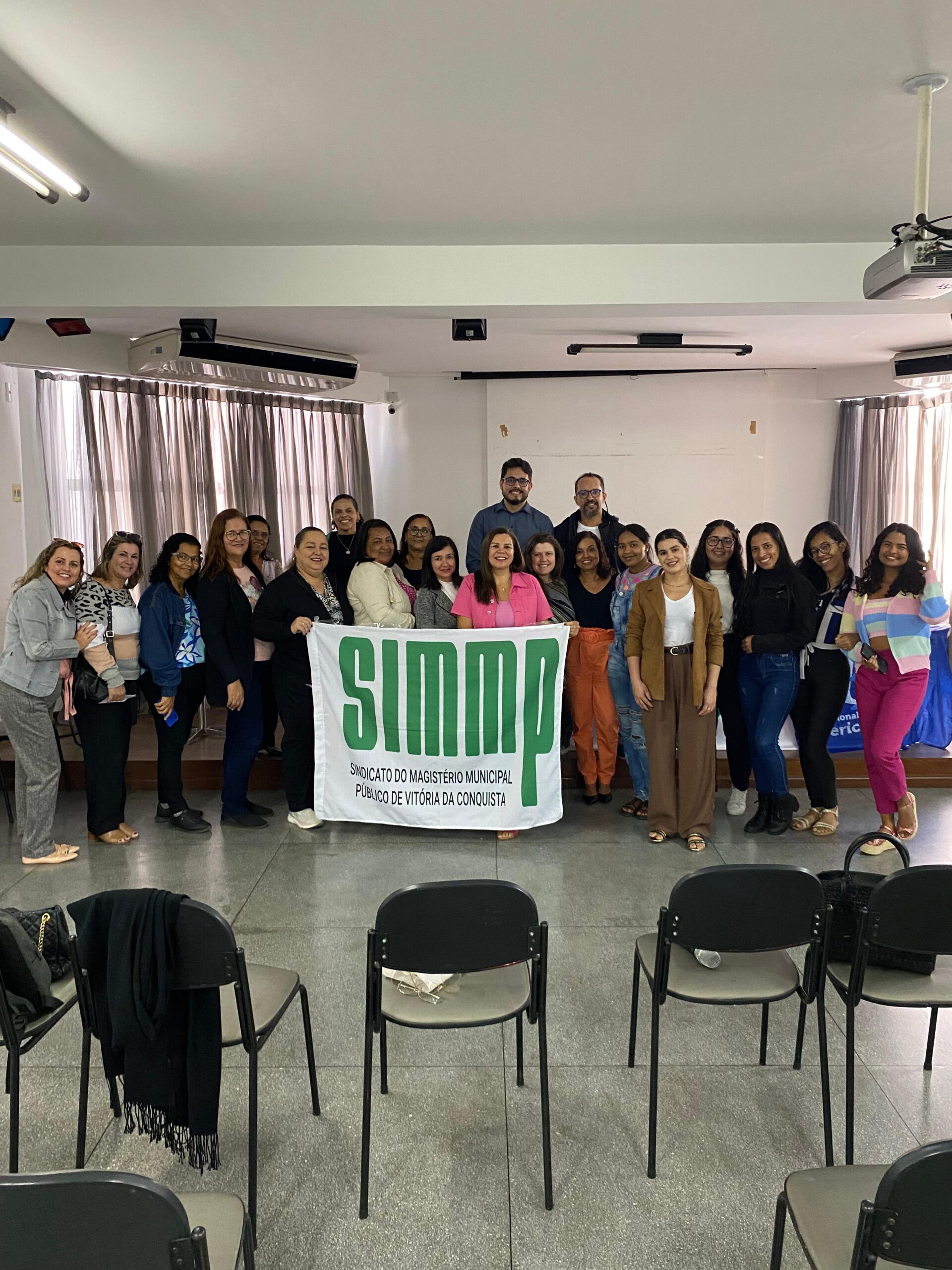 “Desafios e reflexões na gestão escolar: um diálogo necessário”. Confira o que rolou no encontro entre gestores escolares e Simmp