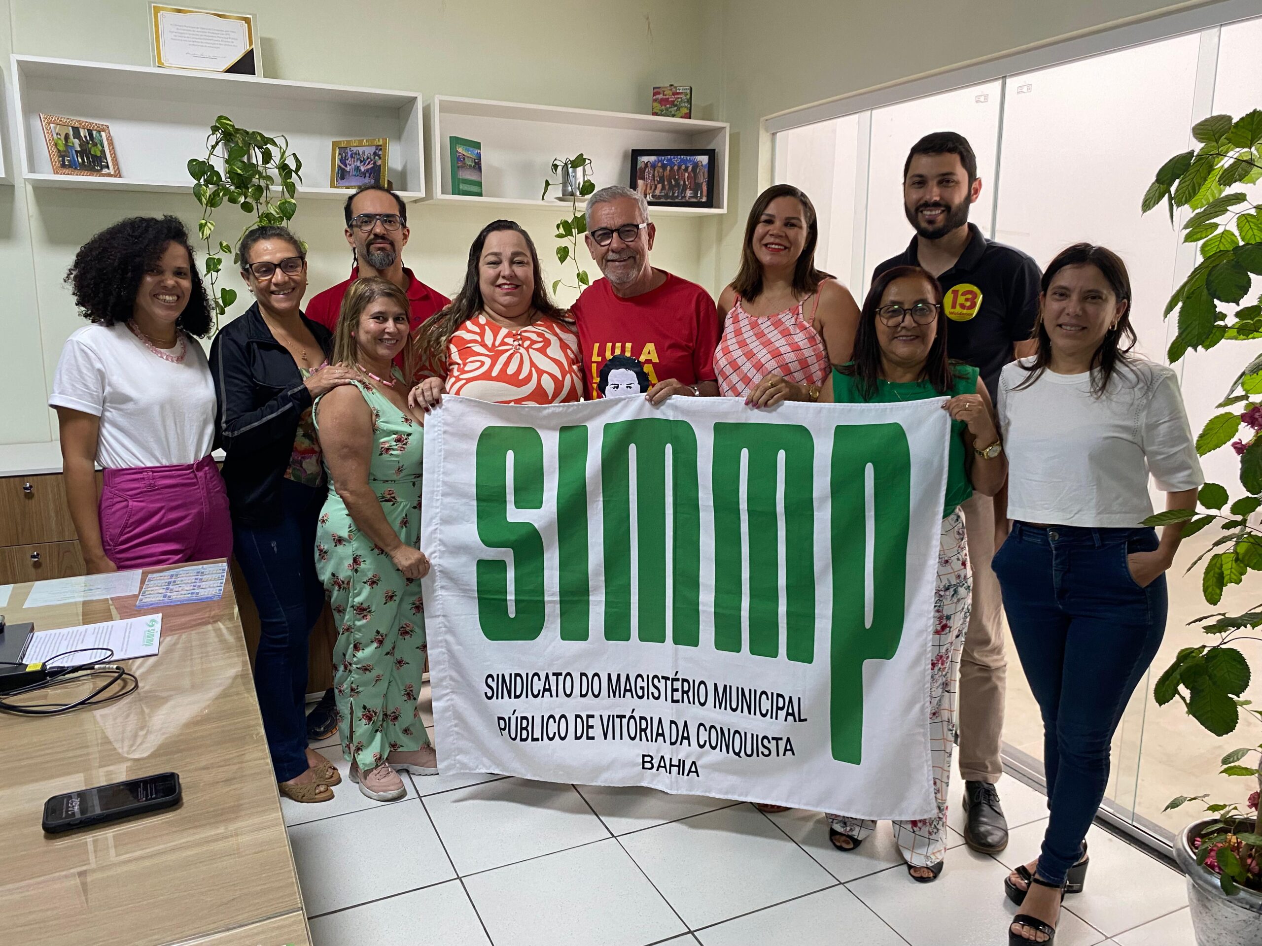 Waldenor Pereira (PT) critica descaso com a Educação Pública Municipal e propõe retomada de direitos dos professores