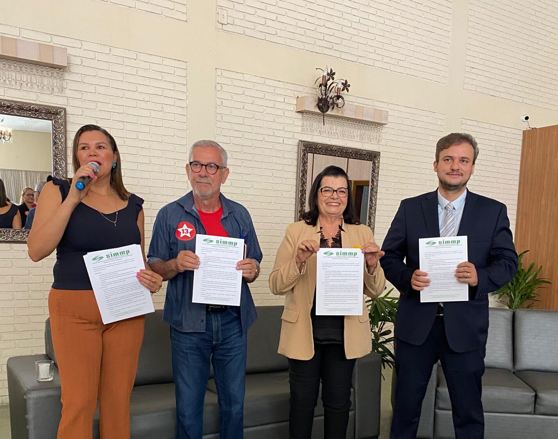 Assembleia do Simmp: candidatos apresentam propostas para resgatar a educação em Vitória da Conquista