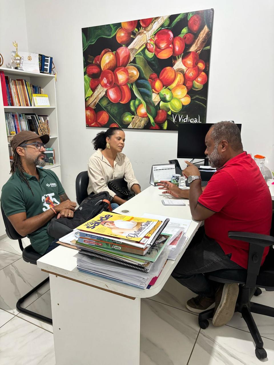 Simmp se reune com Coordenador do Núcleo Pedagógico para tratar questões da categoria